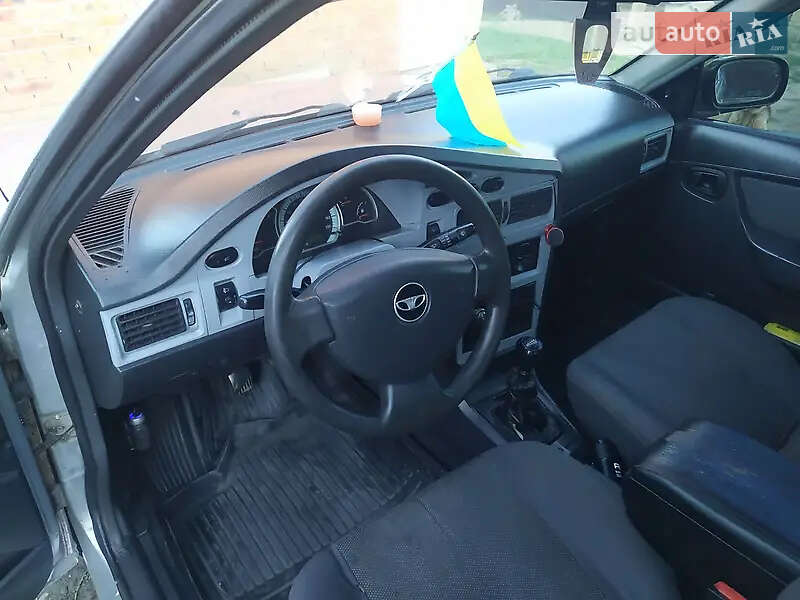 Седан Daewoo Nexia 2010 в Хмельницком