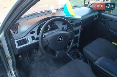 Седан Daewoo Nexia 2010 в 