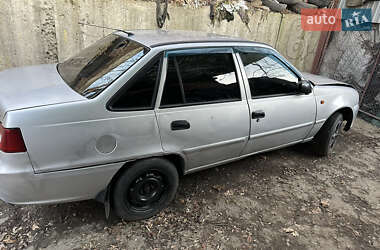 Седан Daewoo Nexia 2010 в 