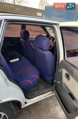 Седан Daewoo Nexia 2011 в 