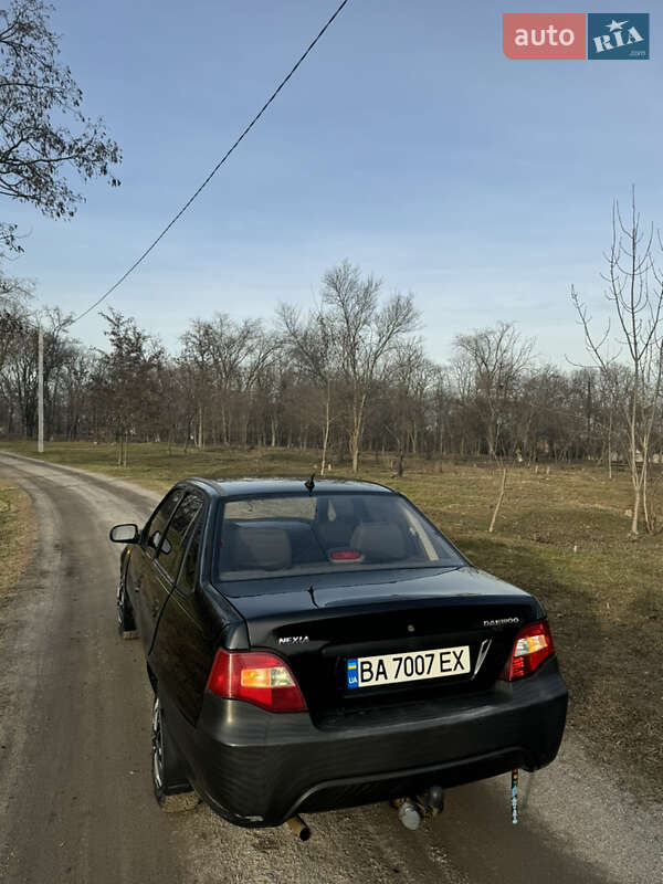 Седан Daewoo Nexia 2010 в Кропивницком