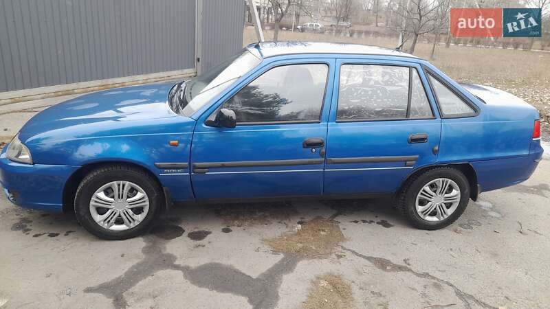 Седан Daewoo Nexia 2008 в Горишних Плавнях