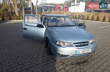 Седан Daewoo Nexia 2011 в 
