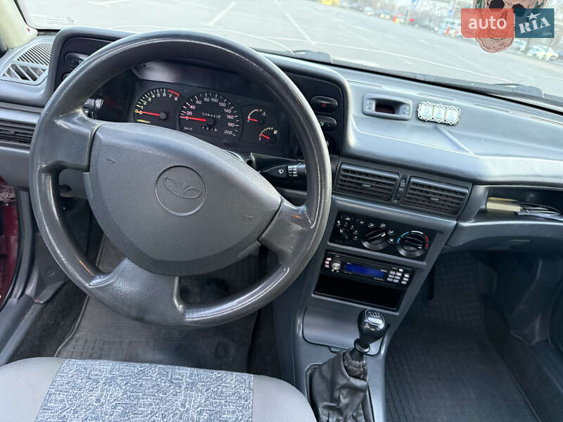 Седан Daewoo Nexia 2008 в Киеве