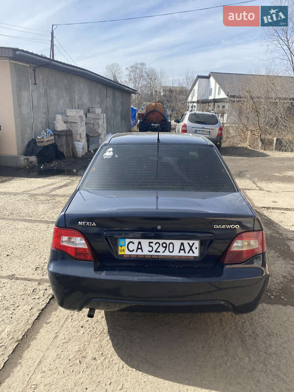Седан Daewoo Nexia 2008 в Пісочині