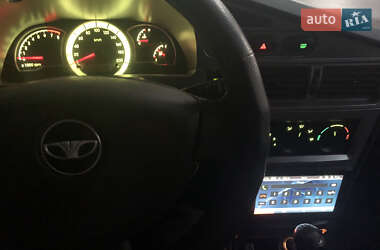 Седан Daewoo Nexia 2012 в 
