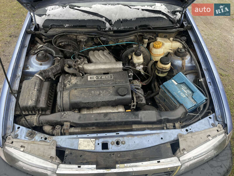 Седан Daewoo Nexia 2008 в Дубровице