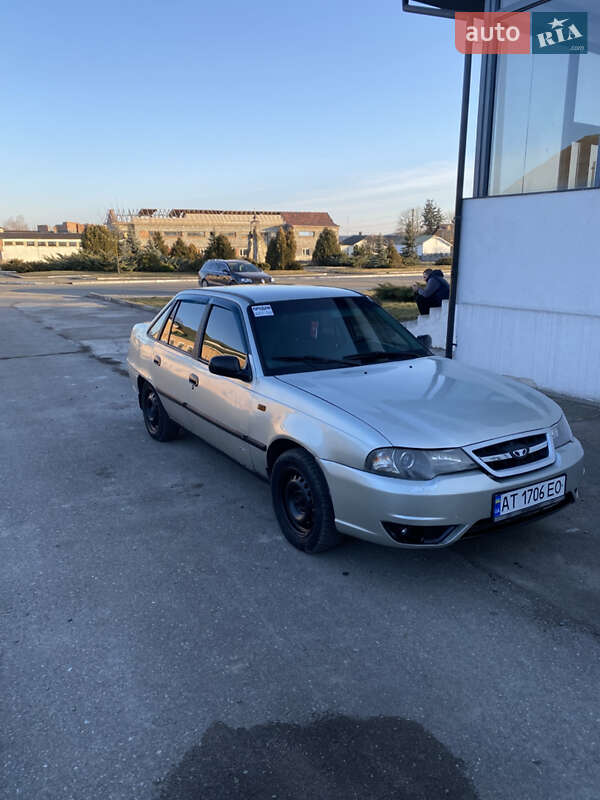 Седан Daewoo Nexia 2008 в 