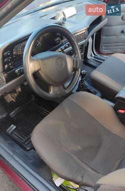 Седан Daewoo Nexia 2007 в 