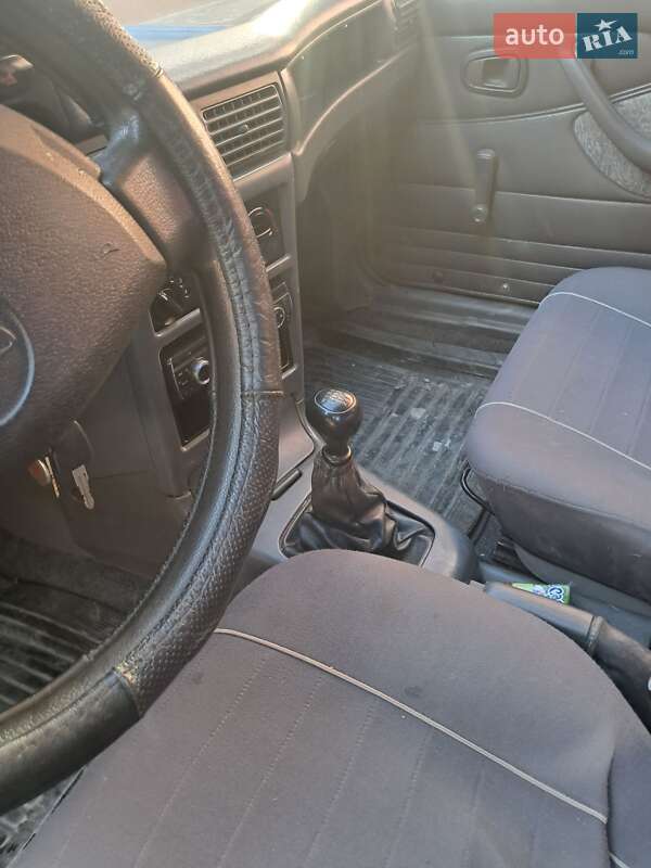 Седан Daewoo Nexia 2007 в Городенці