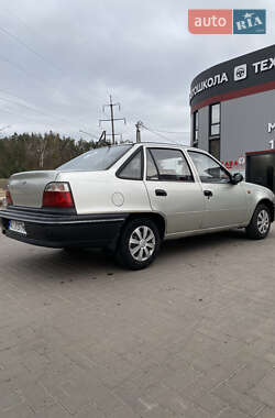 Седан Daewoo Nexia 2006 в 