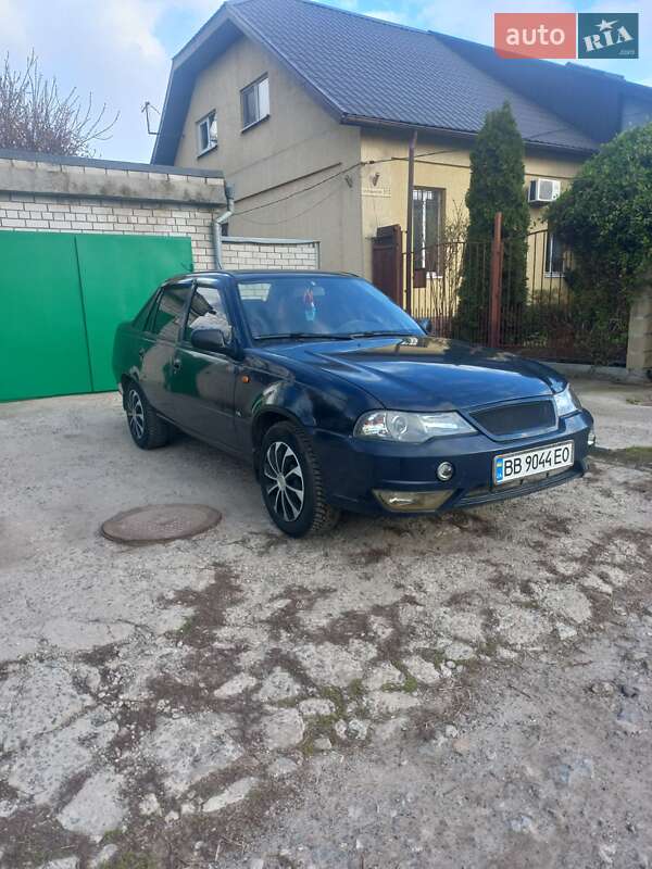 Седан Daewoo Nexia 2008 в 