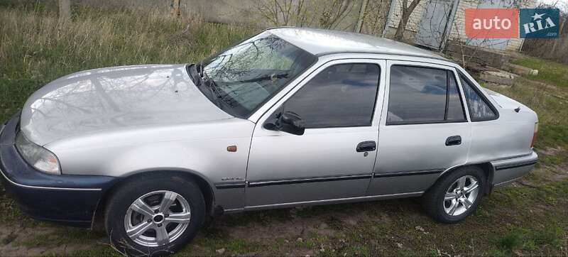 Седан Daewoo Nexia 2004 в 