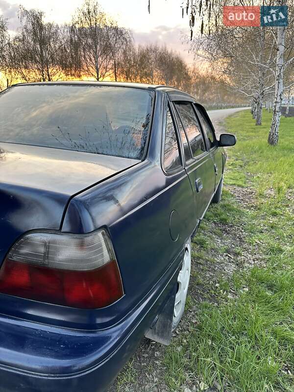 Седан Daewoo Nexia 1997 в Дніпрі