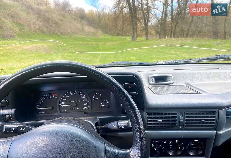 Седан Daewoo Nexia 1997 в Глобине