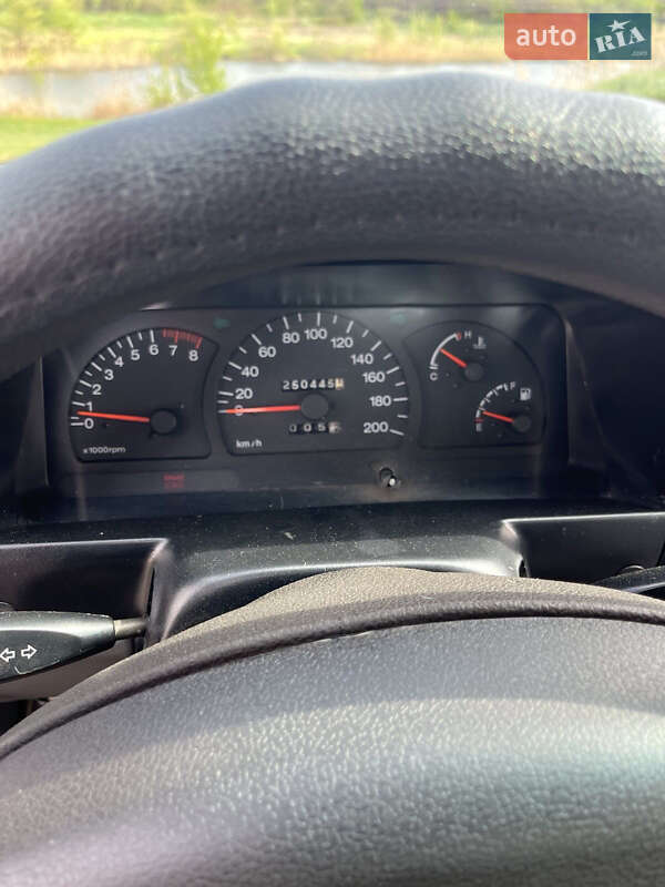 Седан Daewoo Nexia 2008 в Кривом Роге