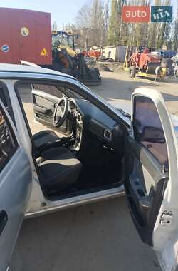 Седан Daewoo Nexia 2010 в 