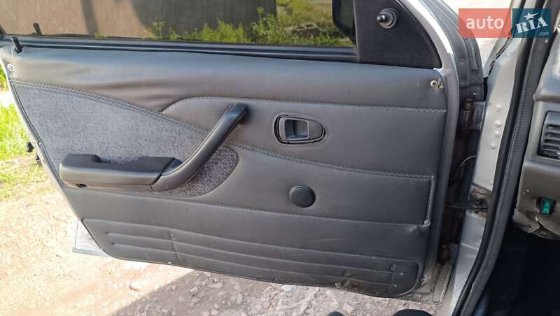 Седан Daewoo Nexia 2006 в Овруче