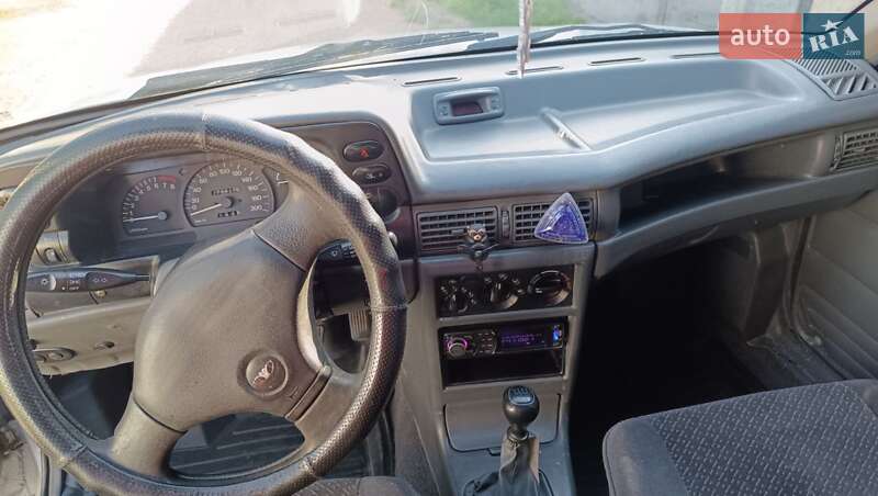Седан Daewoo Nexia 2006 в Овруче