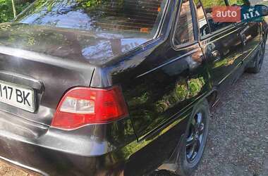 Седан Daewoo Nexia 2012 в Снятині