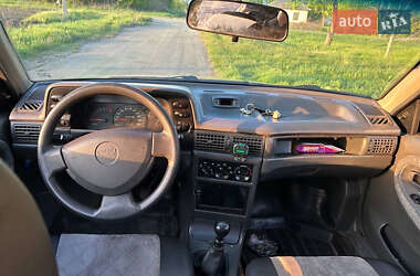 Седан Daewoo Nexia 2008 в 