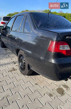 Седан Daewoo Nexia 2008 в 