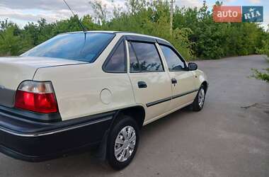 Седан Daewoo Nexia 2007 в 