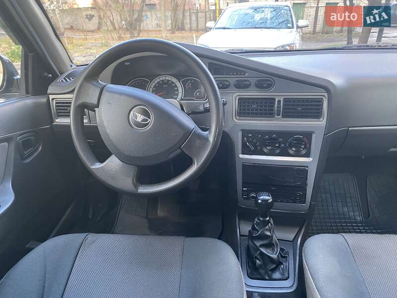 Седан Daewoo Nexia 2011 в Житомирі