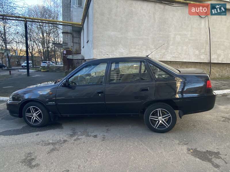 Седан Daewoo Nexia 2011 в Житомирі