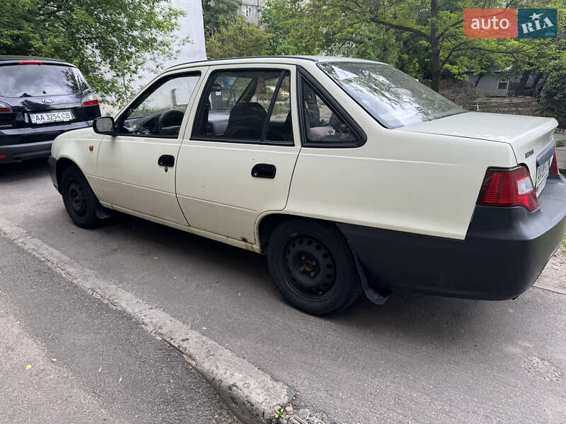 Седан Daewoo Nexia 2011 в Києві