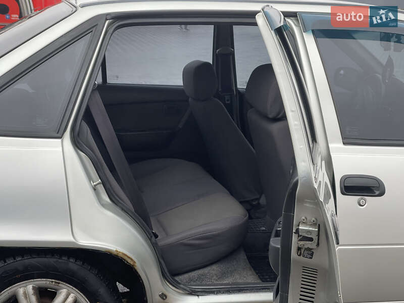 Седан Daewoo Nexia 2008 в Полтаві