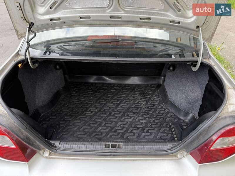 Седан Daewoo Nexia 2008 в Киеве