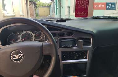 Седан Daewoo Nexia 2008 в 