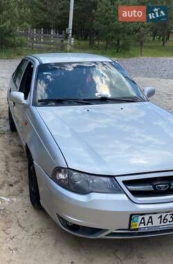 Седан Daewoo Nexia 2011 в Белогородке