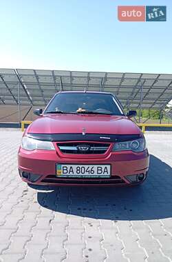 Седан Daewoo Nexia 2012 в Голованевске