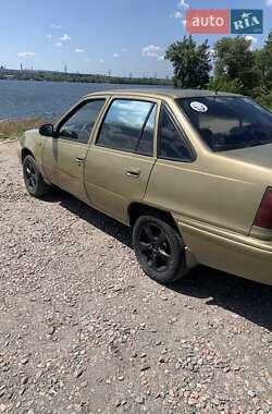 Седан Daewoo Nexia 2007 в 