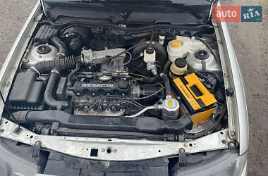 Седан Daewoo Nexia 2008 в 