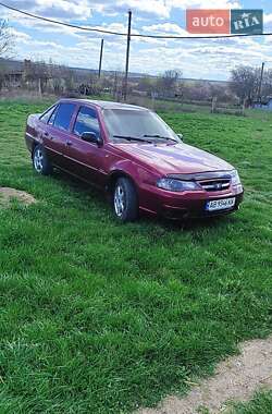 Седан Daewoo Nexia 2012 в 