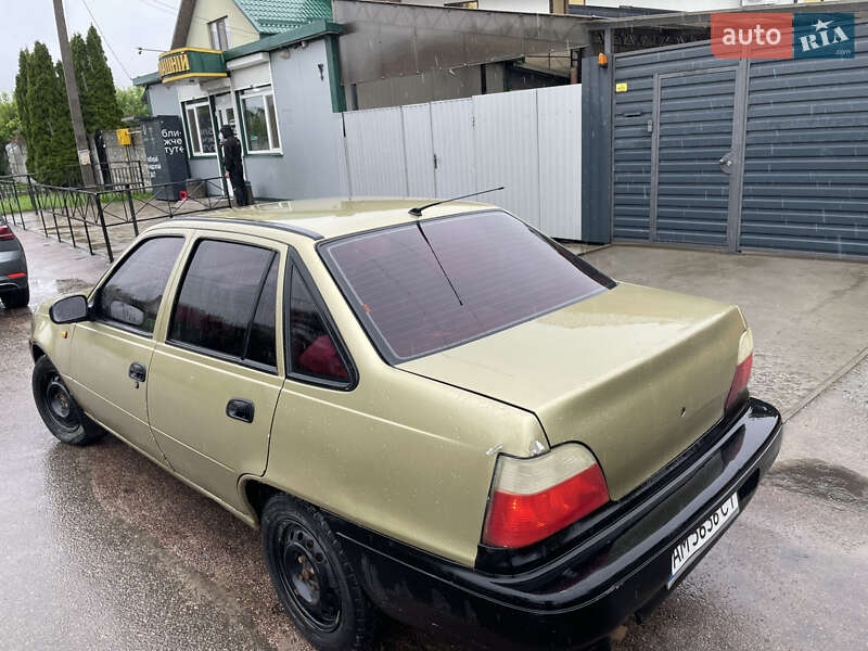 Седан Daewoo Nexia 2008 в Житомире