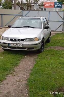 Седан Daewoo Nexia 2008 в Мироновке