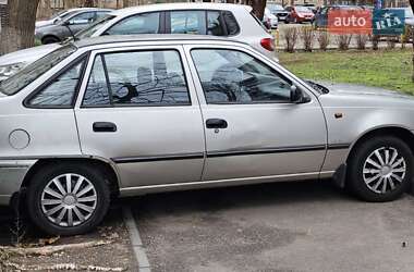 Седан Daewoo Nexia 2006 в 