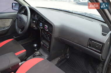 Седан Daewoo Nexia 2008 в 