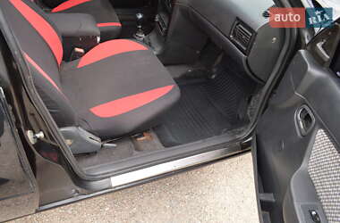 Седан Daewoo Nexia 2008 в 