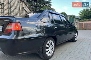 Седан Daewoo Nexia 2012 в 