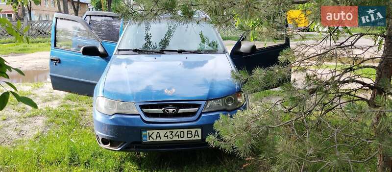 Седан Daewoo Nexia 2012 в Киеве