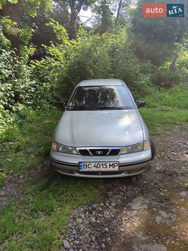 Седан Daewoo Nexia 2006 в 