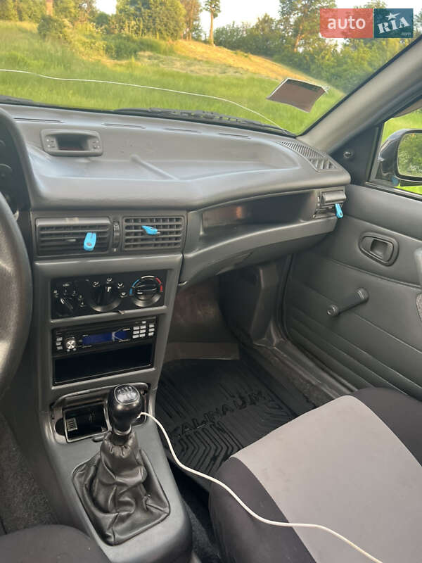 Седан Daewoo Nexia 2007 в Теплике