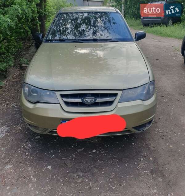 Седан Daewoo Nexia 2011 в Новомиколаївці