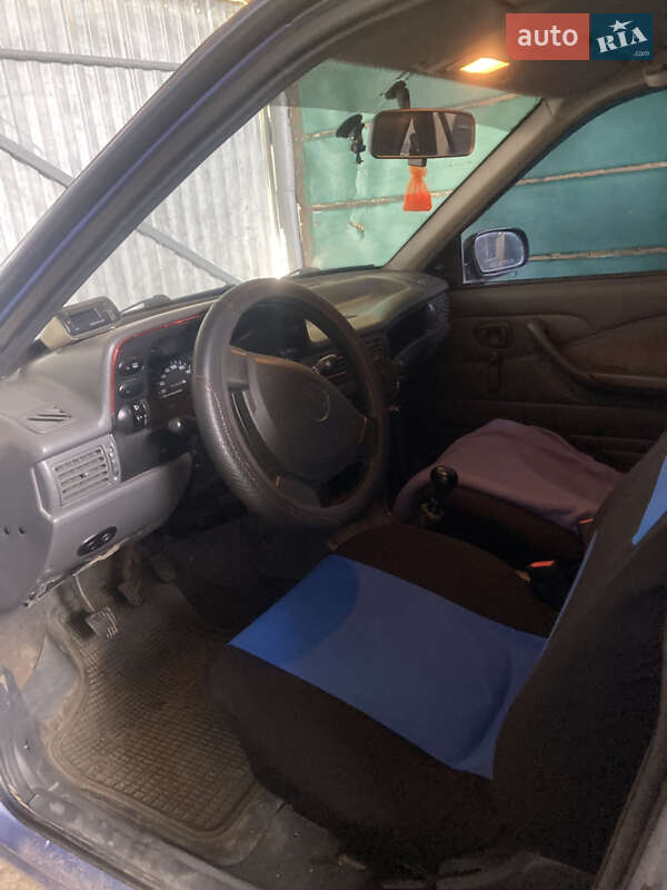 Седан Daewoo Nexia 2006 в Коломые