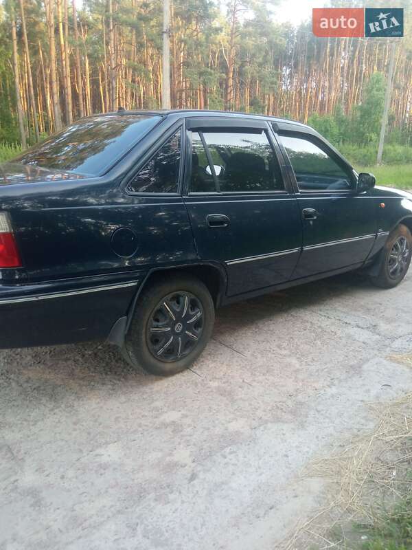 Седан Daewoo Nexia 2008 в Ичне